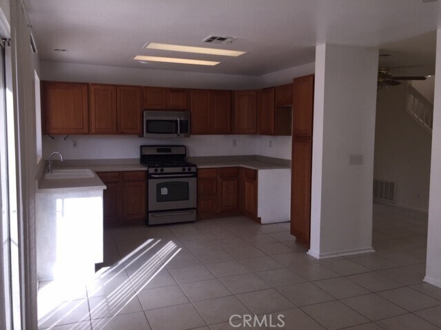 Foto del edificio - 30828 Loma Linda Rd