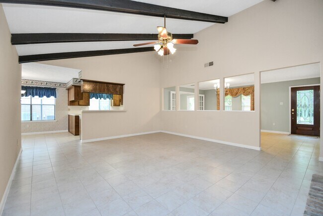 Foto del edificio - 2818 Colonial Dr