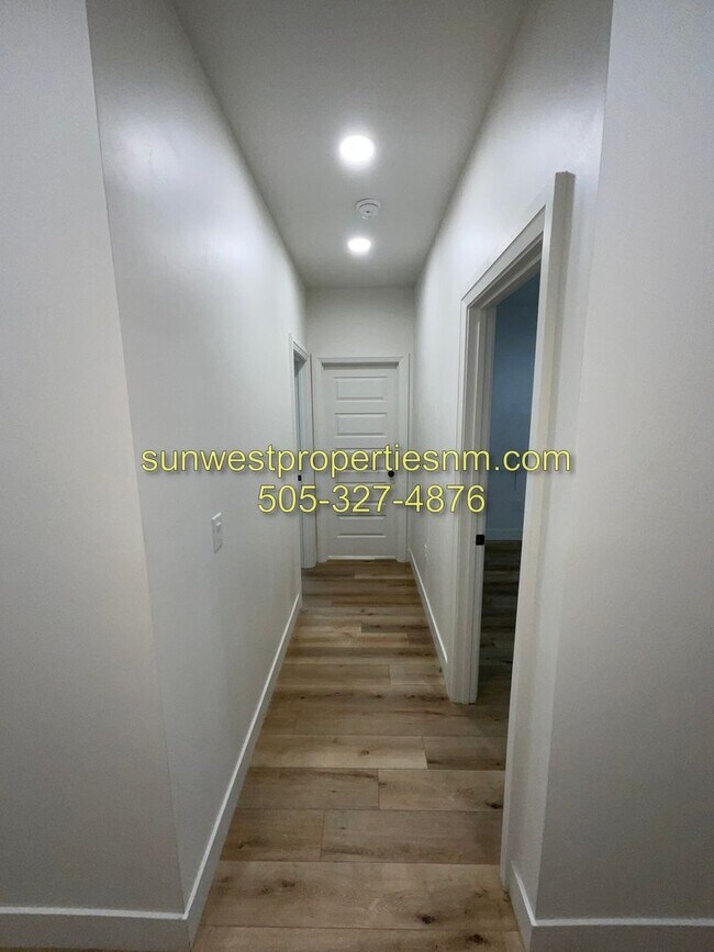 Foto del edificio - 5600 The Greens Ct