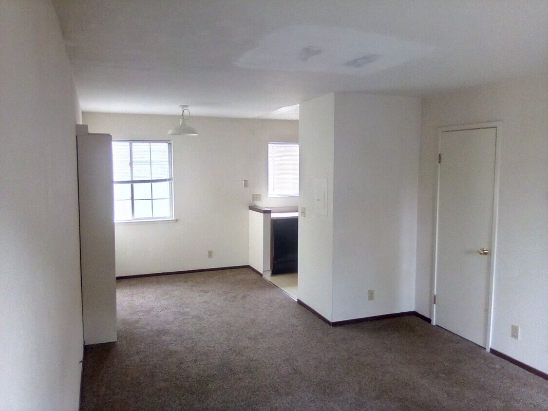 103 Crolls Garden Ct, Alameda, CA 94501 Townhome Rentals in Alameda