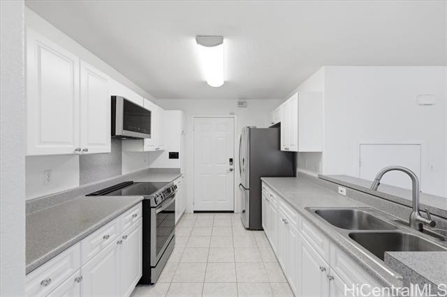 Building Photo - 94-1071-1071 Kanawao St