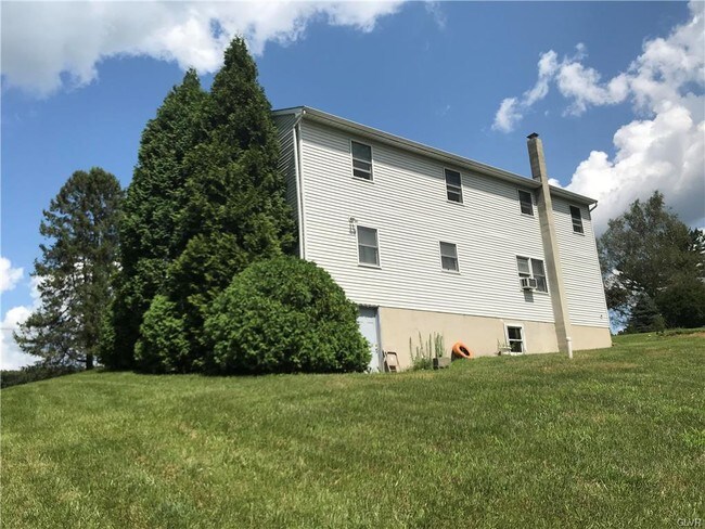 Building Photo - 1170 Owl Creek Rd