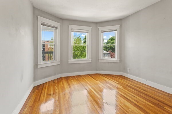 Building Photo - 11 Bailey St