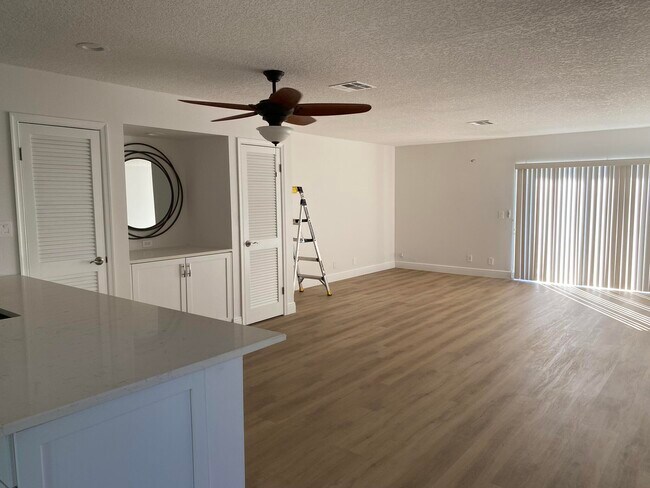 Foto del edificio - 540 Canal Point S