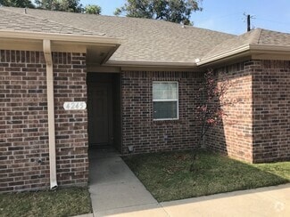 Building Photo - 4245 Castlegate Dr