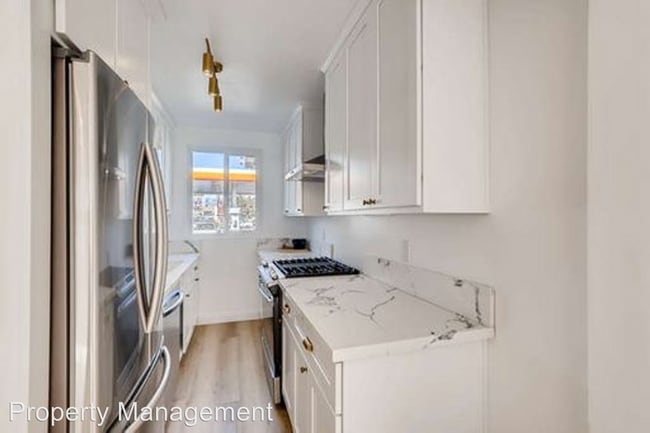 Building Photo - 3824 Overland Ave