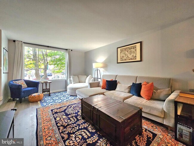 Building Photo - 2807 Lafora Ct