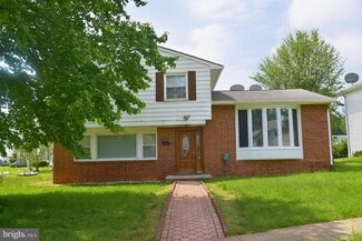 Building Photo - 6820 Cherokee Dr