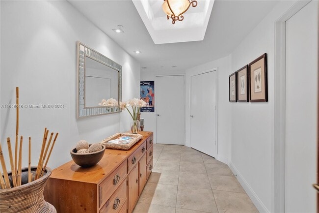 Building Photo - 765 Crandon Blvd