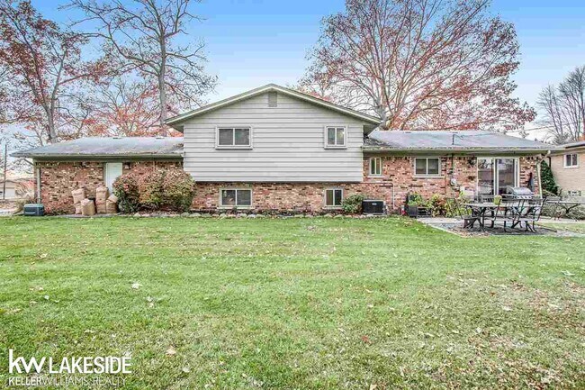 Building Photo - 55144 Monroe Dr