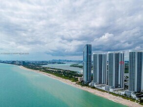 Building Photo - 15901 Collins Ave