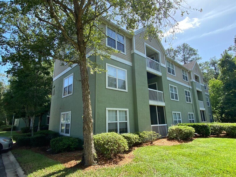 7701 Timberlin Park Blvd Unit 915, Jacksonville, FL 32256 Condo for