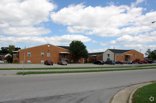 Building Photo - Chateau Riviera Apartments