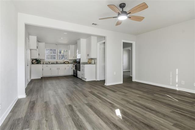 Foto del edificio - 4321 Quails Ln