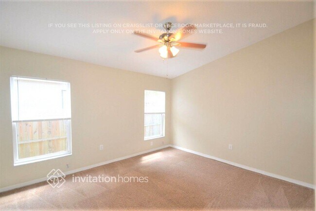 Foto del edificio - 10825 Peppersong Dr