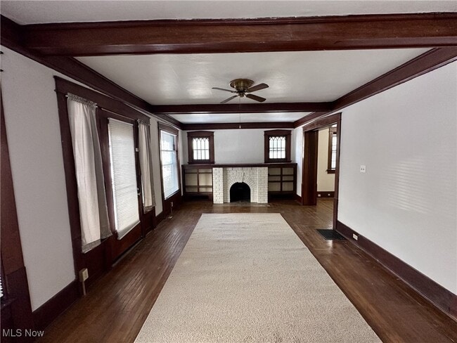 Building Photo - 349 Cloverdale Ave