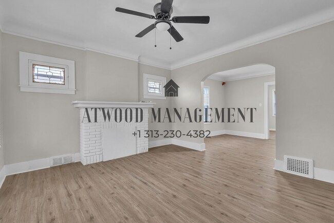 Foto del edificio - This beautifully updated 3-bedroom, 1-bath single-family home is ready for move-in!