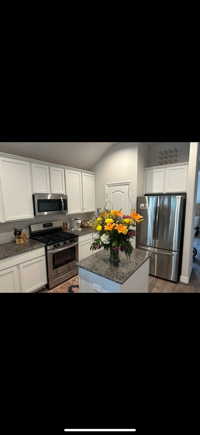 Foto del edificio - 40510 Berylline Ln