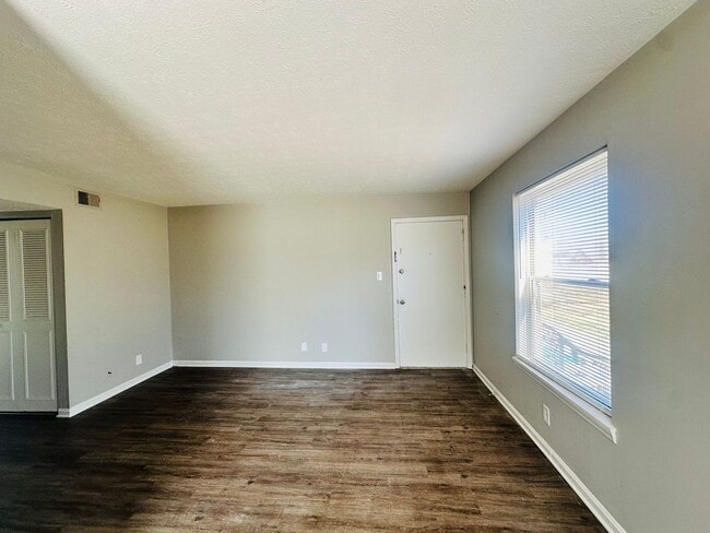 Building Photo - 4216 Billtown Rd