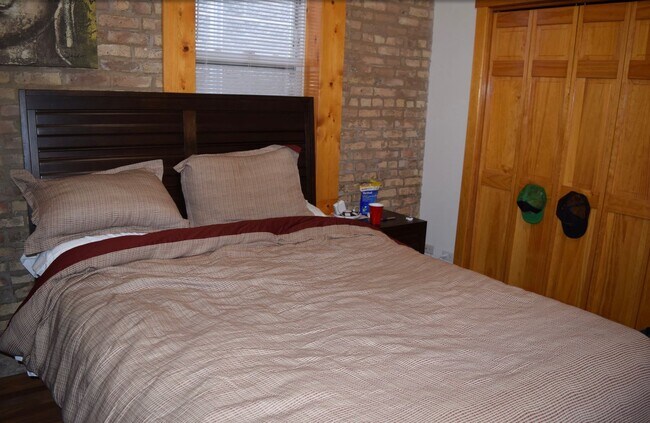 Foto del edificio - 1521 N Bosworth Ave