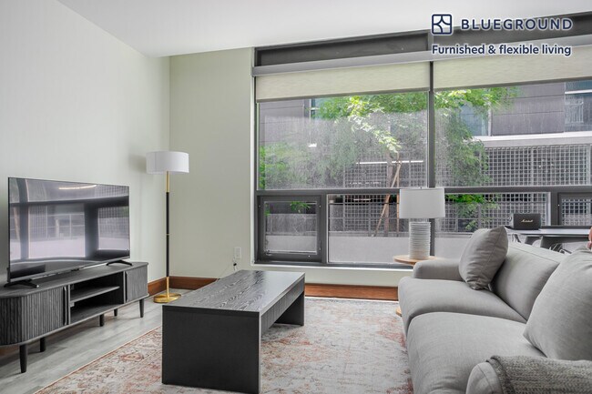 Building Photo - 110 W Ocean Blvd