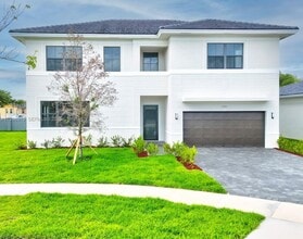 Building Photo - 20930 SW 96th Ct