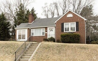 Building Photo - 6706 Selkirk Rd