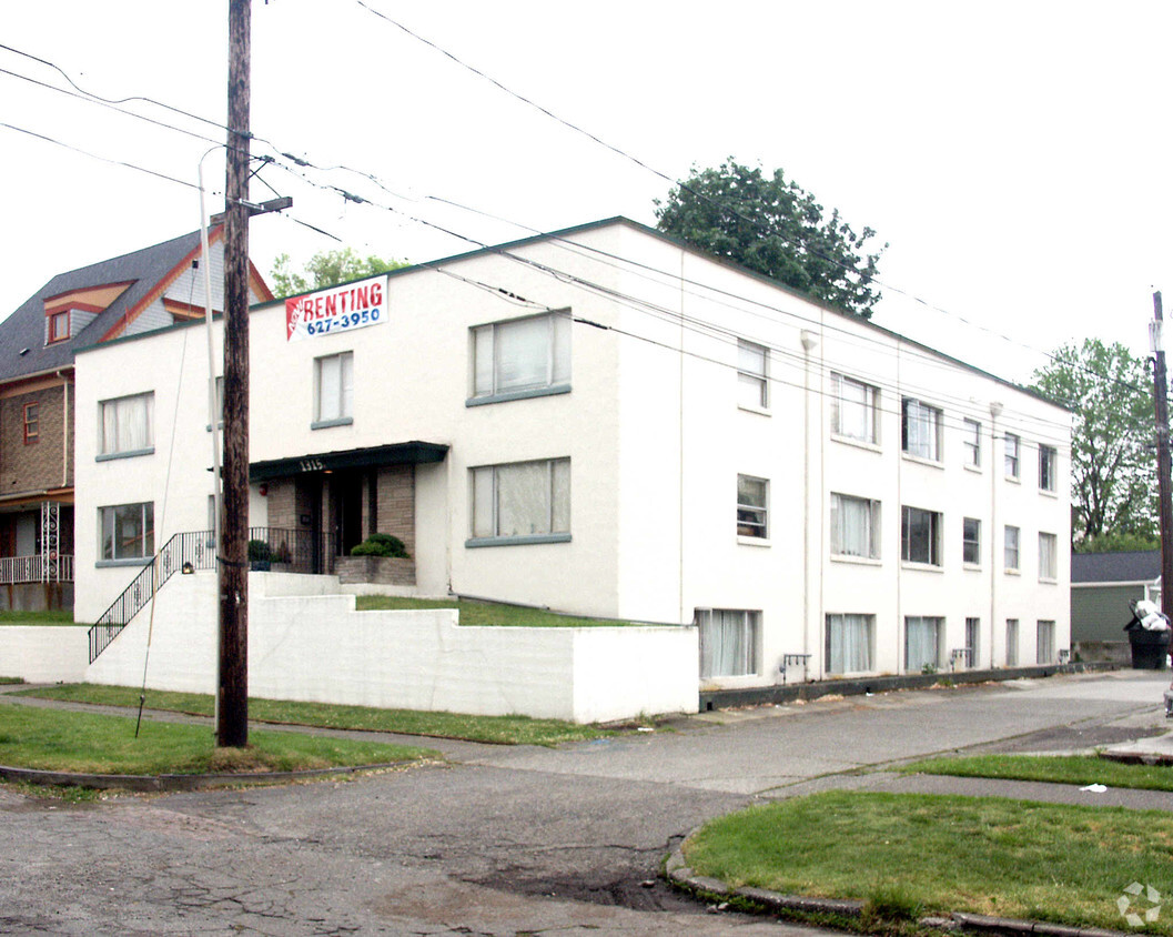 Building Photo - Mercury Apartments