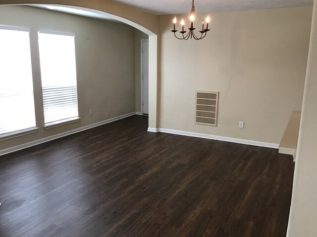 Building Photo - 10523 Linsley Lane