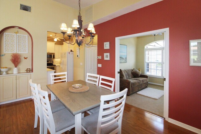 Building Photo - Gondola Park Annual Condo for Rent