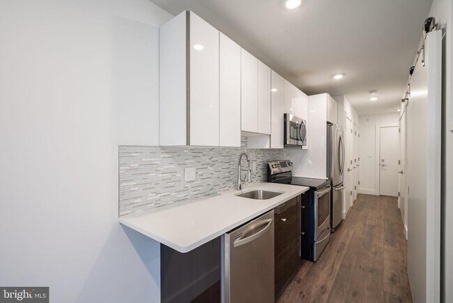 Foto del edificio - 1155 S 15th St