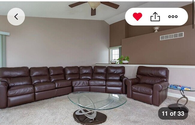 Foto del edificio - 3900 Sparrow Ct
