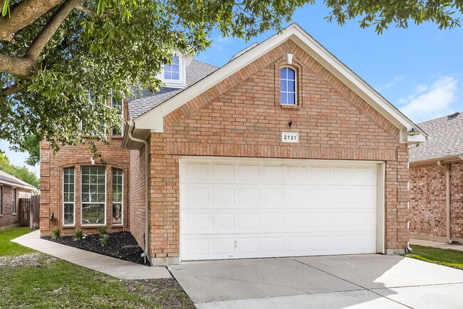 Building Photo - 2721 Lynx Ln