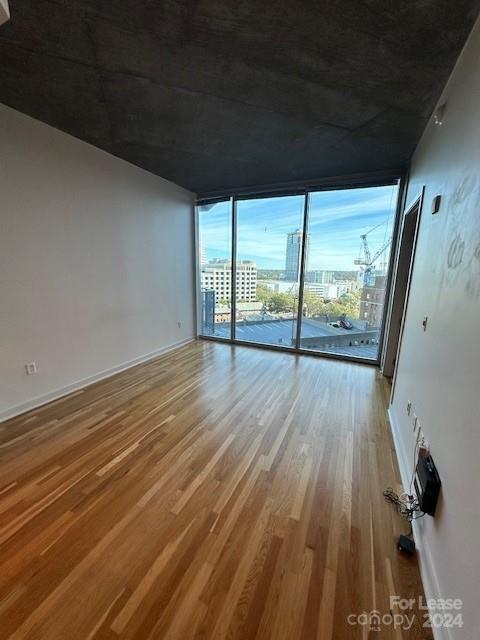 Foto del edificio - 210 N Church St