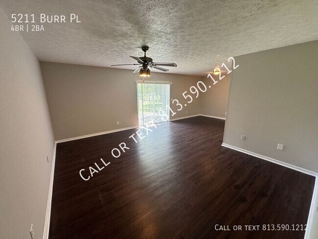 Foto del edificio - 5211 Burr Pl