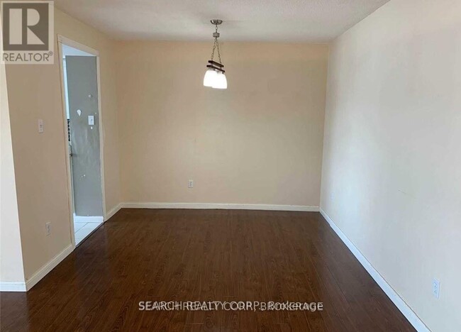 Building Photo - 550-1550 Webb Dr