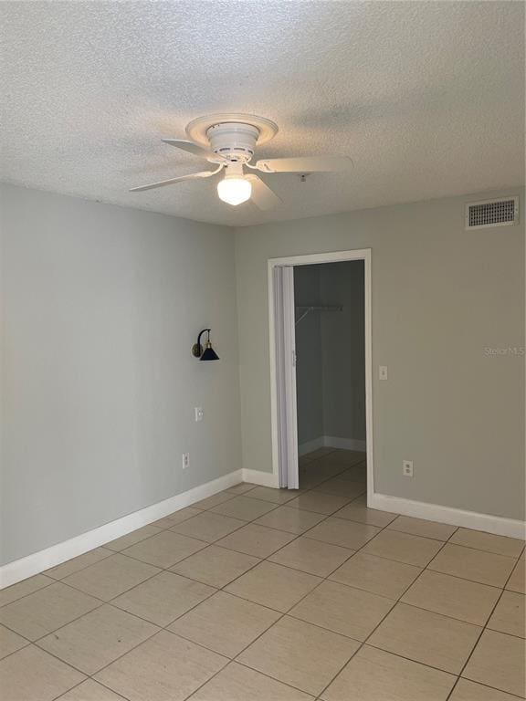 Foto del edificio - 2214 Grand Cayman Ct