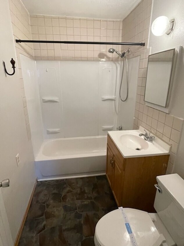 Building Photo - 3509 E Idlewild Dr