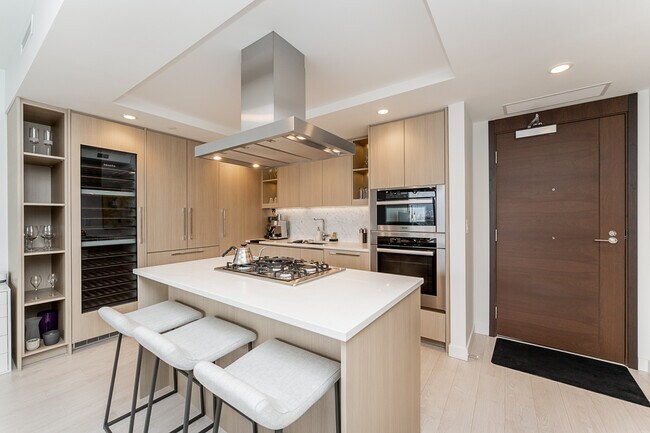 Photo du bâtiment - 1768 Cook St