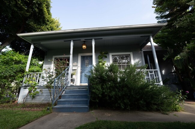 Front - 2428 California Ave