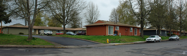 Foto del edificio - Albany Meadows Apartments