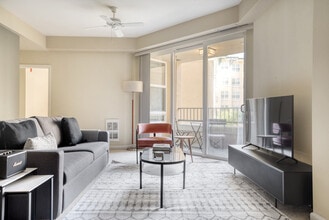 Building Photo - 853 Commodore Dr Building Photo - 853 Commodore Dr