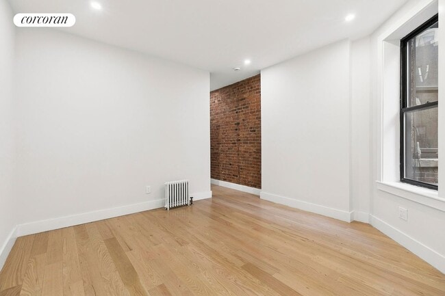 Foto del edificio - 206 W 96th St