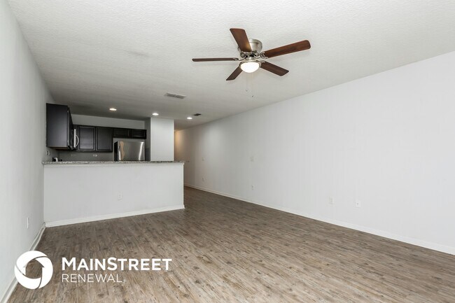 Building Photo - 530 Eiseman Wy