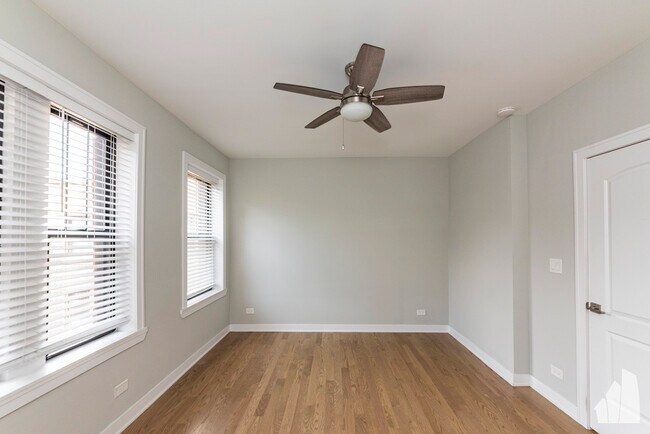 Foto del edificio - 3920 N Keeler Ave