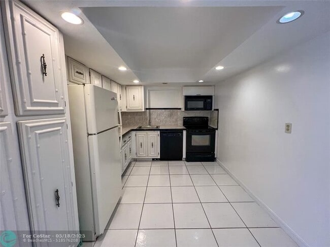 Foto del edificio - 800 Parkview Dr