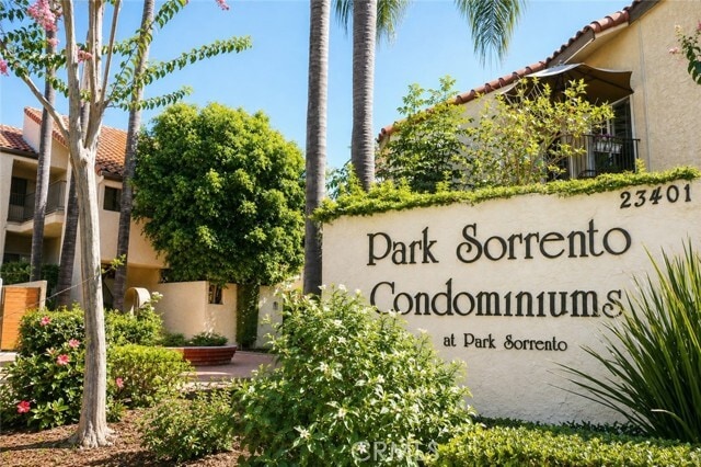 Building Photo - 23401 Park Sorrento