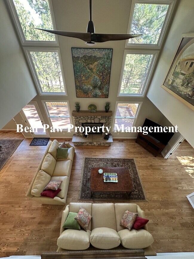 Foto del edificio - Magnificent FURNISHED Home in The Ridge!!