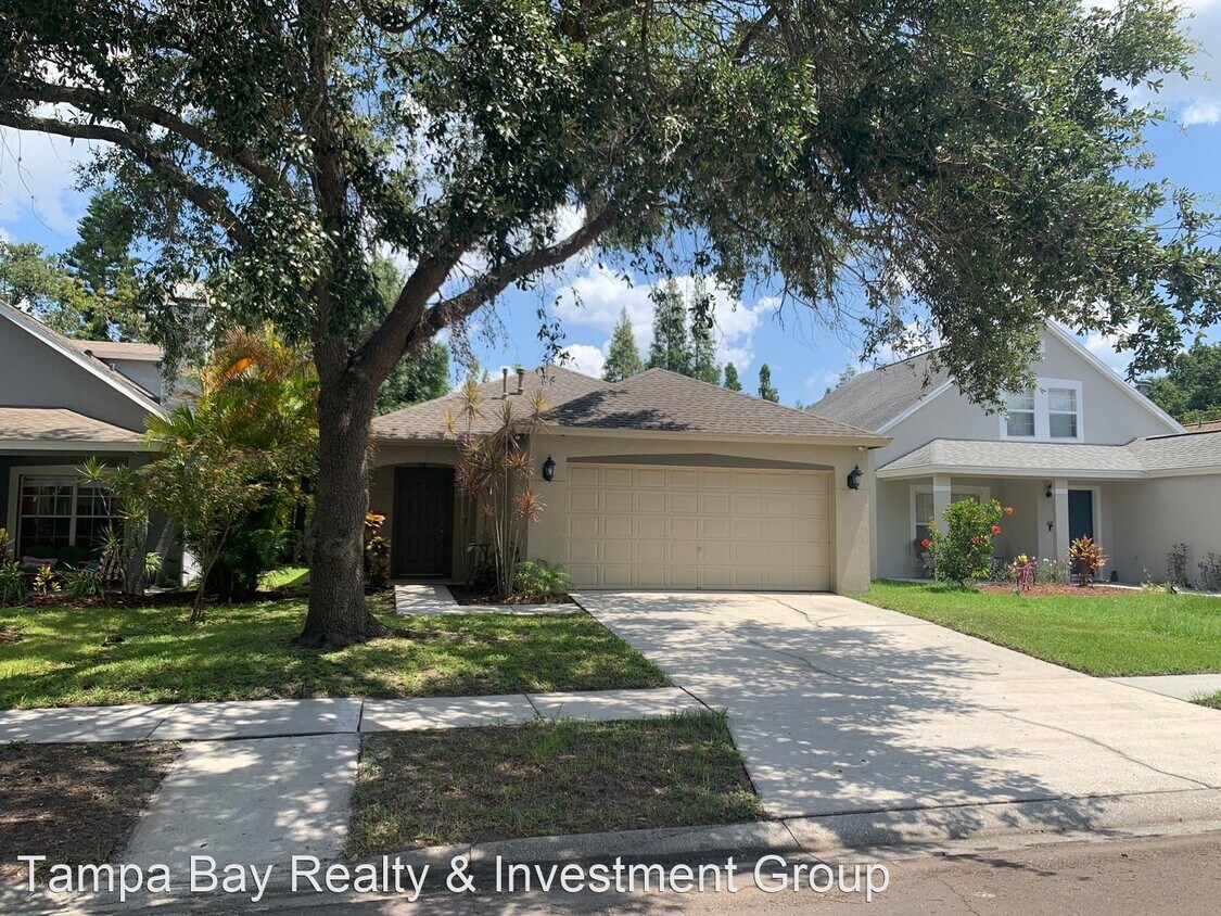 3 br, 2 bath House 2413 Sagemont Drive House for Rent in Brandon