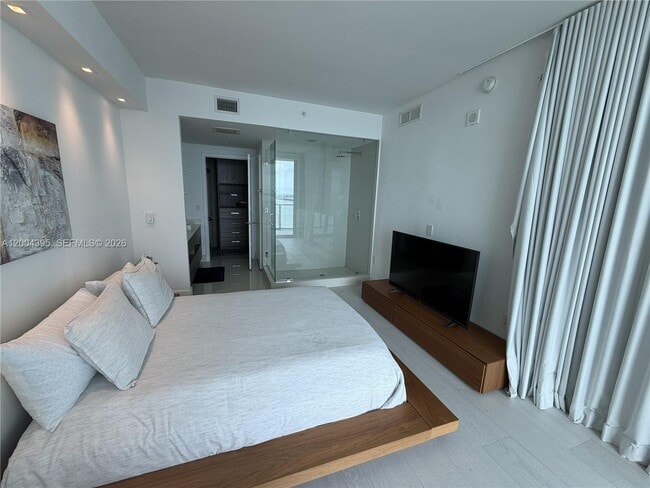 Foto del edificio - 460 NE 28th St
